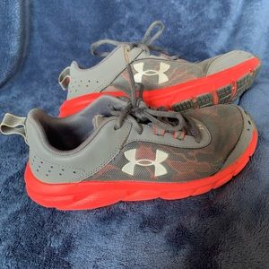 Kid’s Under Armour Sneakers - 5Y - Red and Grey